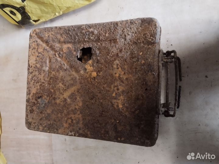 Железный ящик