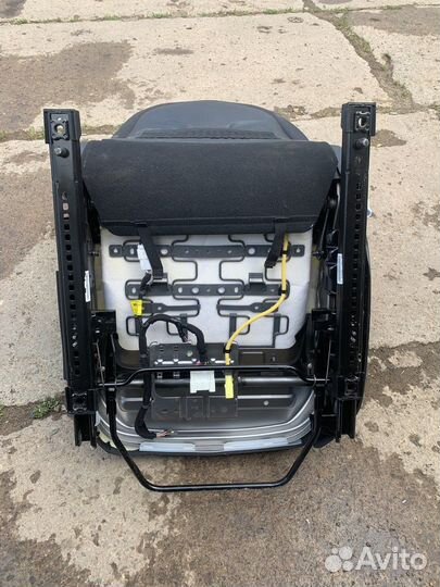 Сиденье(переднее правое) (Hyundai Sonata viii DN8)