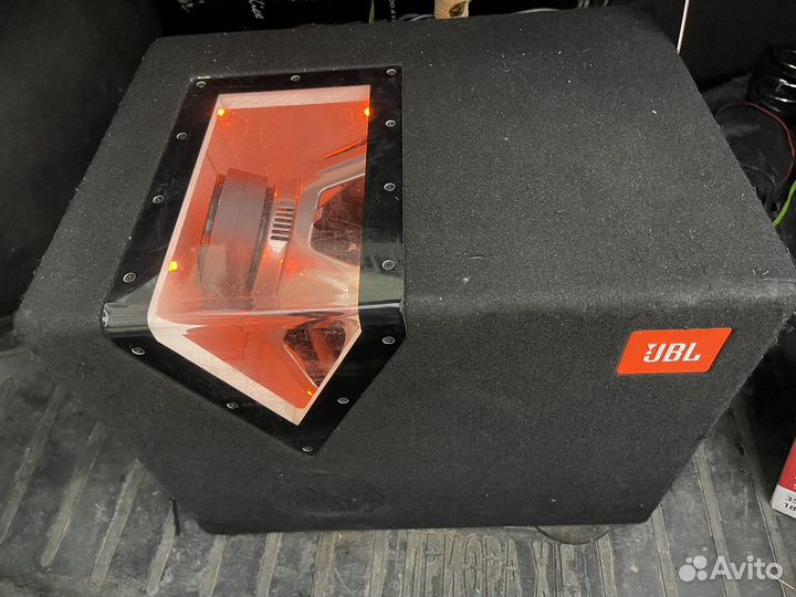 Сабвуфер jbl 1200 w
