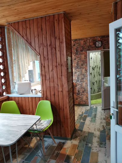 Комната 30 м² в 2-к., 1/2 эт.