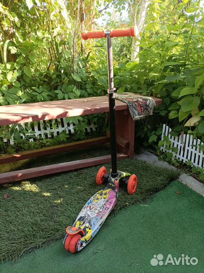 Самокат детский трехколесный