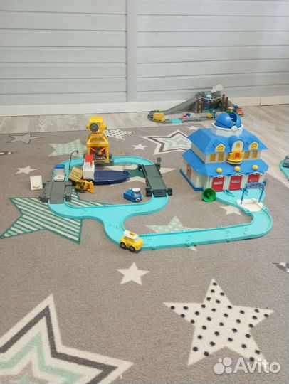 Дорога Poli Robokar вместе с машинами