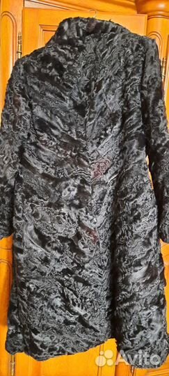 Шуба каракулевая чёрная 48р почти новая