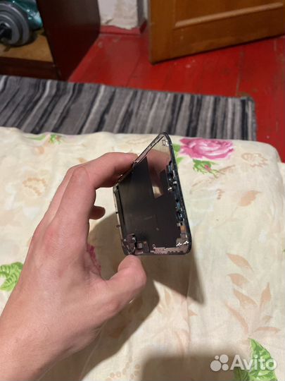 Дисплей на iPhone 12