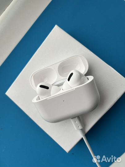 Наушники airpods