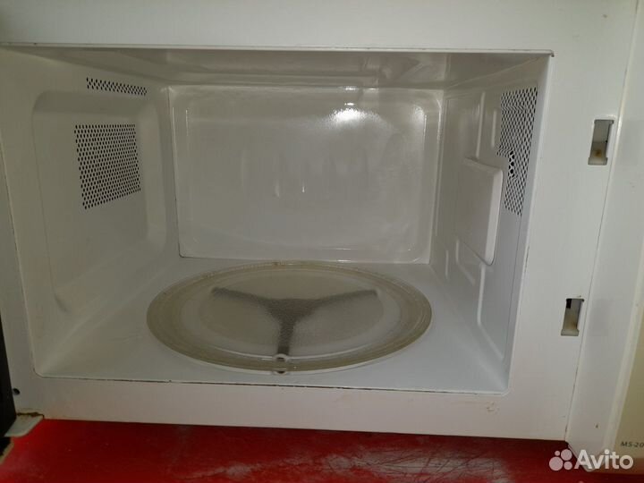 Микроволновые печи 3 шт