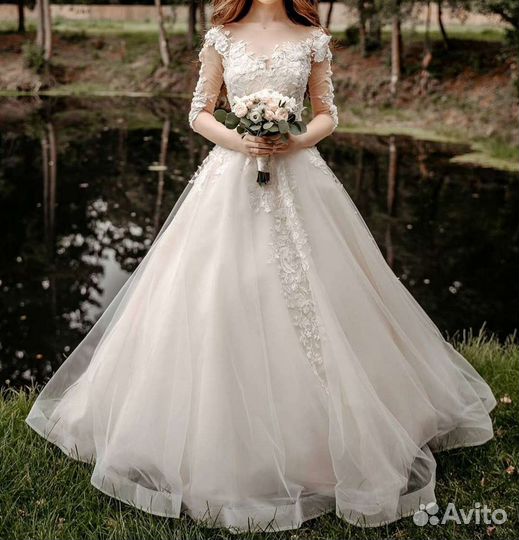 Свадебное платье