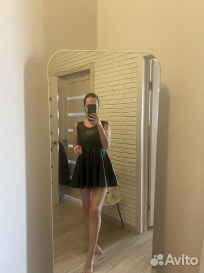 Платье из эко кожи