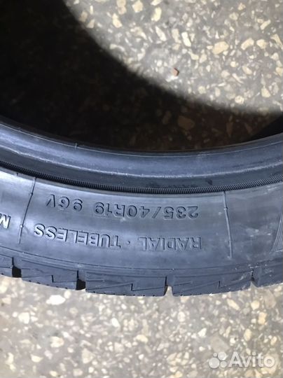 Charmhoo Ice3 235/40 R19
