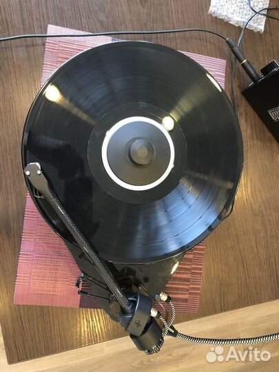 Проигрыватель винила Pro-ject rpm 5.1 carbon