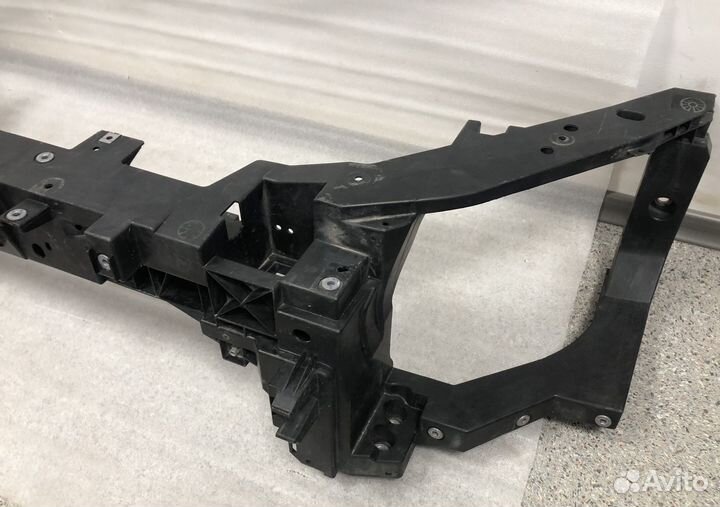 Передняя панель телевизор Geely Tugella 2020