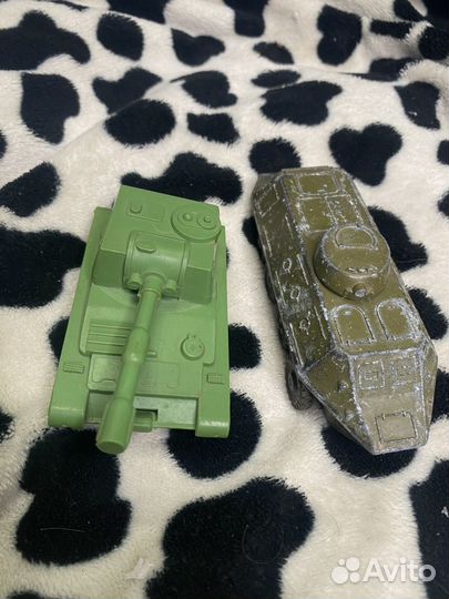 Советский танк игрушка СССР