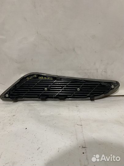 Накладка крыла Nissan Patrol Y62 638281LA0A