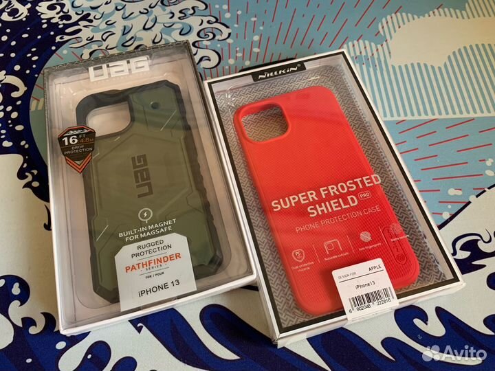 Чехлы iPhone 13