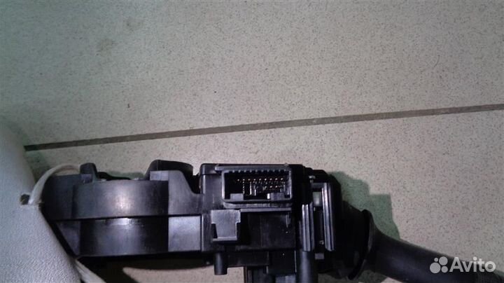 Переключатель поворотов подрулевой Toyota Camry X