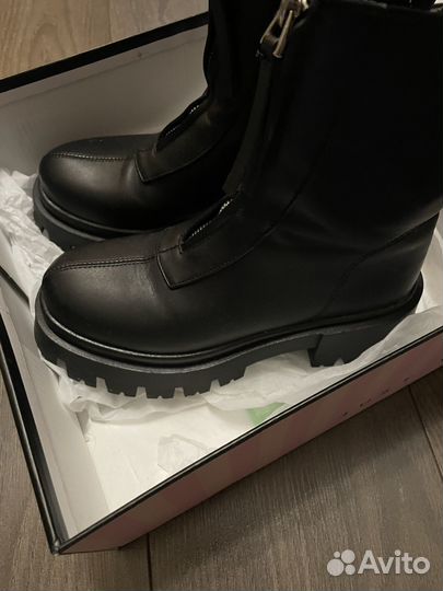 Ботинки демисезон 36,5