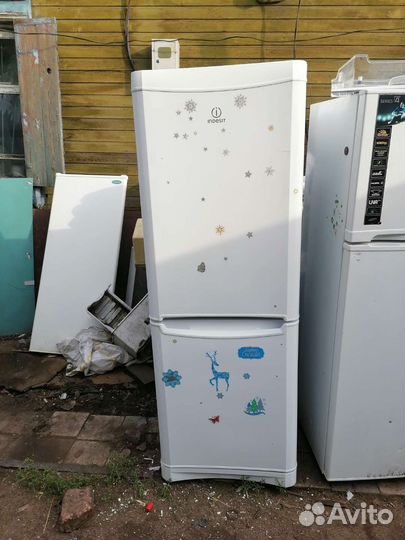Холодильник индезит