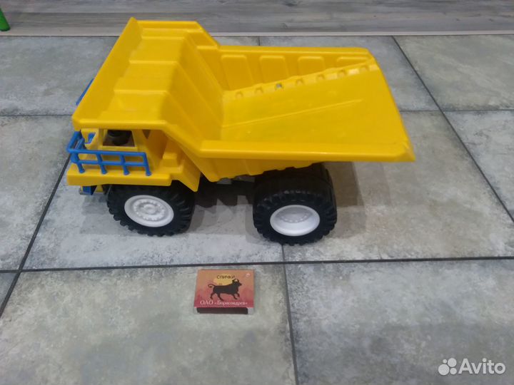 Карьерный самосвал белаз