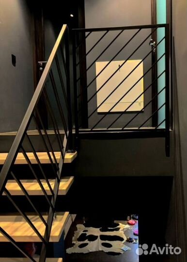 Лестница Г-образная с поворотными ступенями