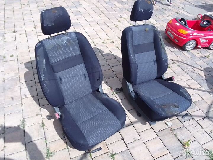 Передние сиденья Hyundai Getz