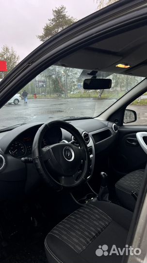 Renault Logan 1.6 МТ, 2013, 195 348 км
