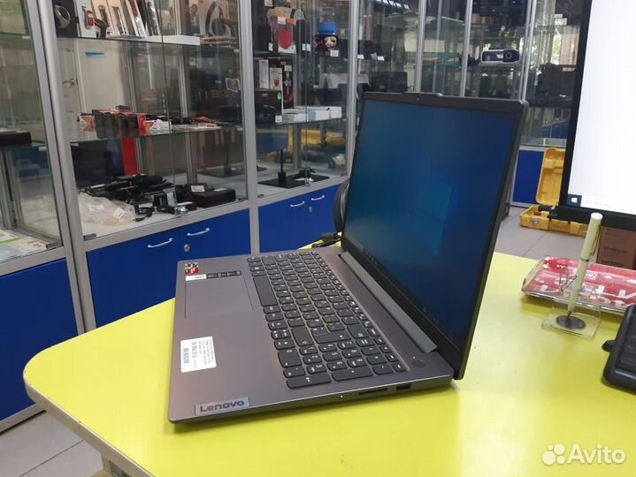 Ноутбук Lenovo IdeaPad Slim 3 15AMN8, IPS, AMD Ryz