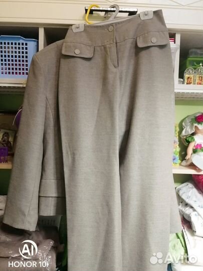 Брючный костюм женский