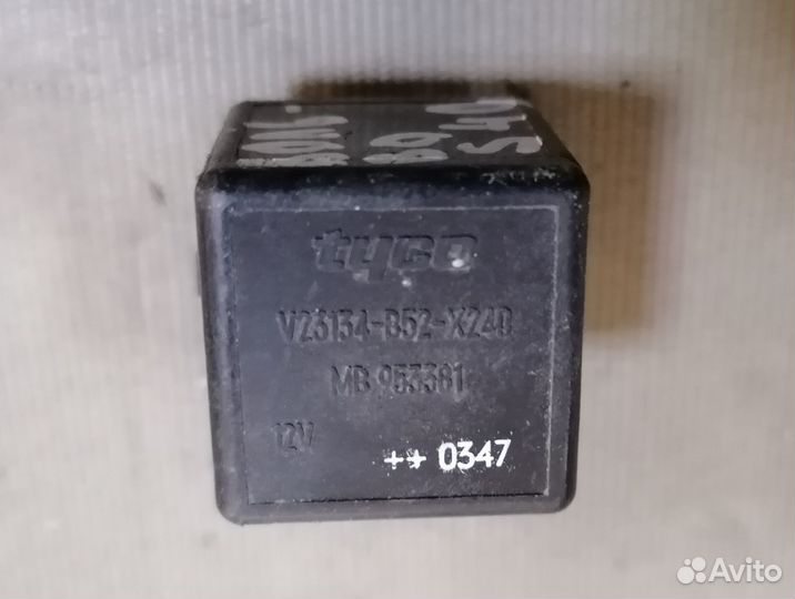Реле MB953381 Mitsubishi Carisma / Volvo V40/S40