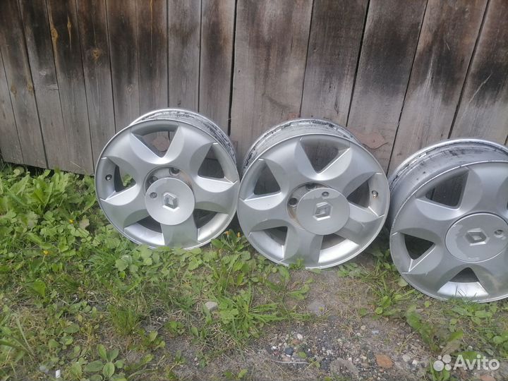 Литые диски на 15