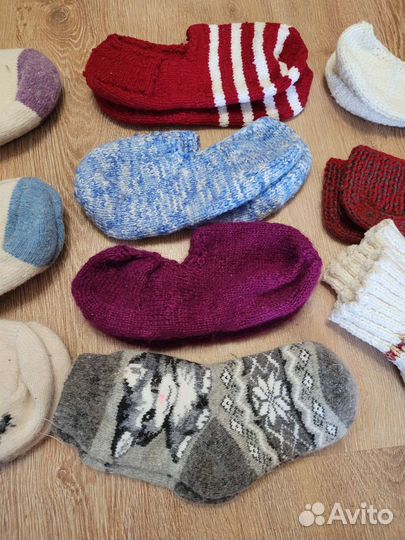 Носки и варежки шерстяные вязаные