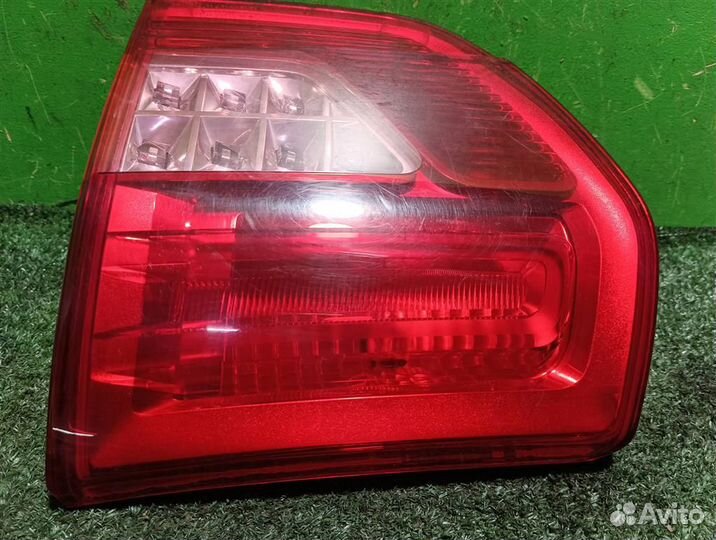 Фонарь задний внутренний правый Citroen C5 2009