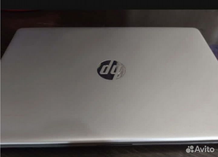 HP laptop 15s-fg2044ur
