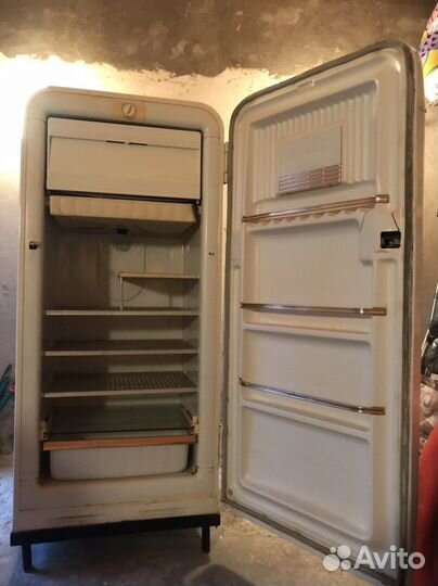 Холодильник ЗИЛ