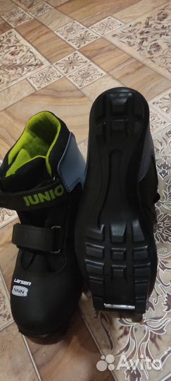 Лыжные ботинки