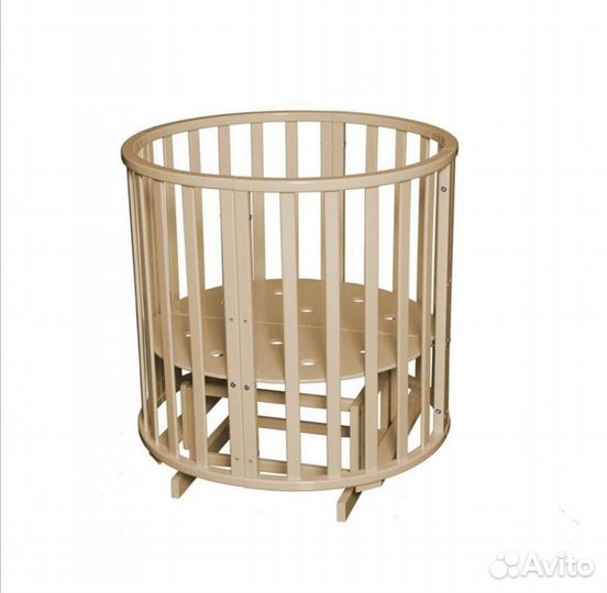 Детская кроватка с маятником круглая