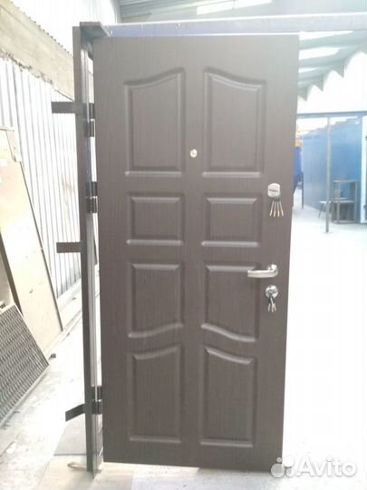 Дверь металлическая