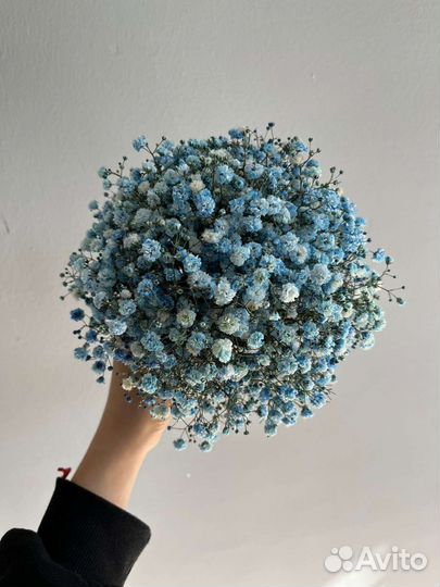 Свадебный букет из цветной гипсофилы