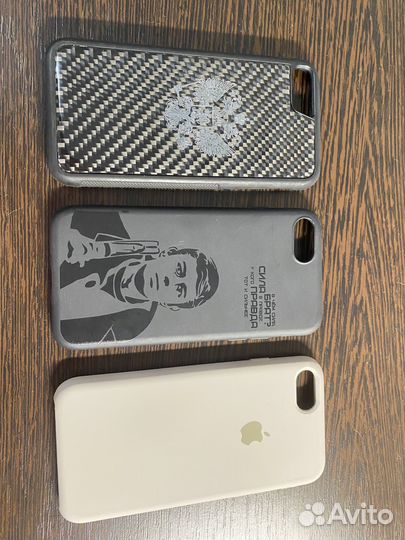 Чехлы для iPhone 8