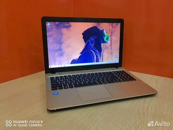 Ноутбук Asus VivoBook для работы и дома