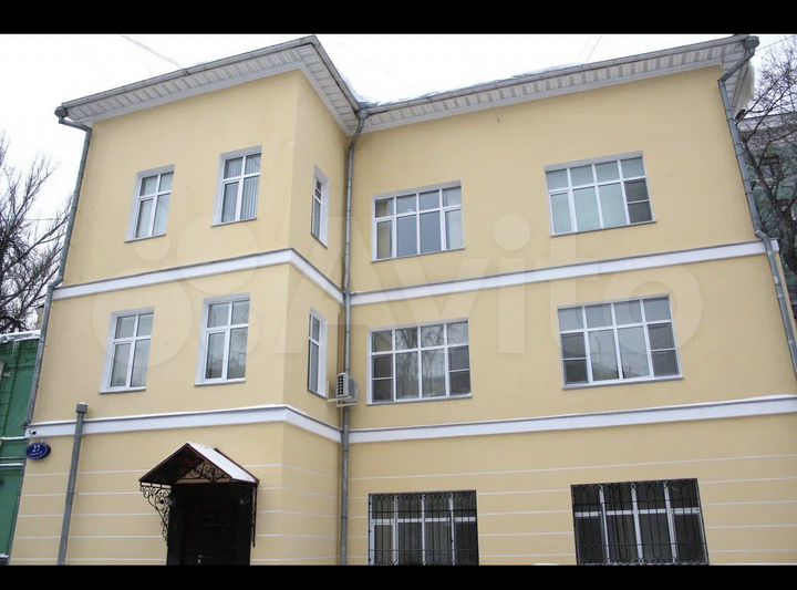 Здание, 735 м²