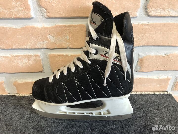 Коньки хоккейные 36 размер