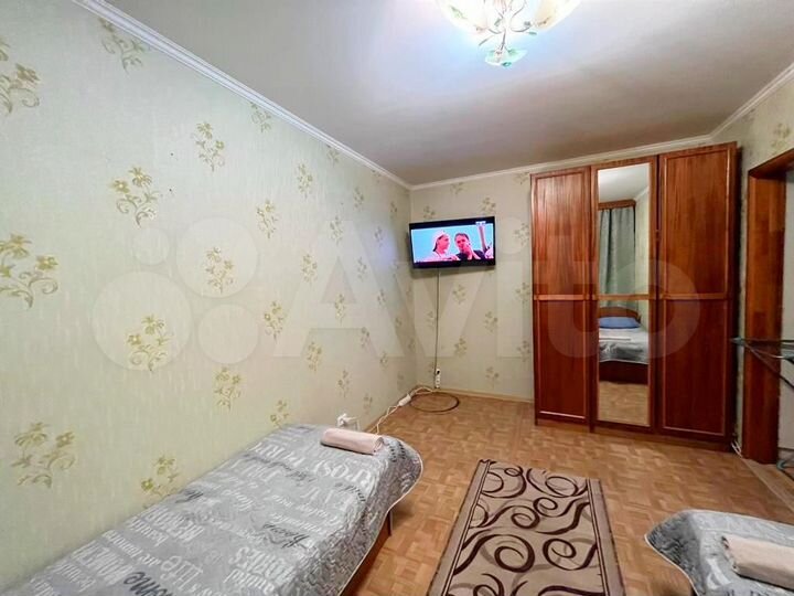 2-к. квартира, 58 м², 1/9 эт.