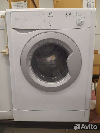 Стиральная машина Indesit wiun 81