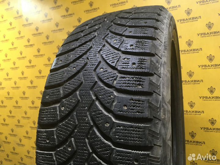 Bridgestone Blizzak Spike-01 235/55 R18 104T