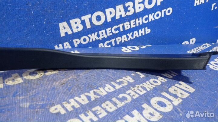 Накладка рамки двери Ford Focus 3 седан iqdb 2013