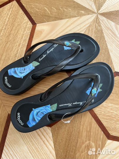 Сланцы женские Monique (Бразилия) 36 р