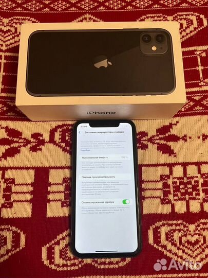 iPhone 11, 64 ГБ