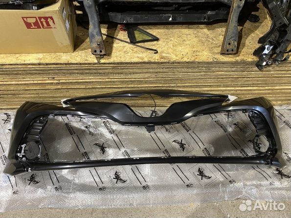 Бампер передний Toyota Camry 70