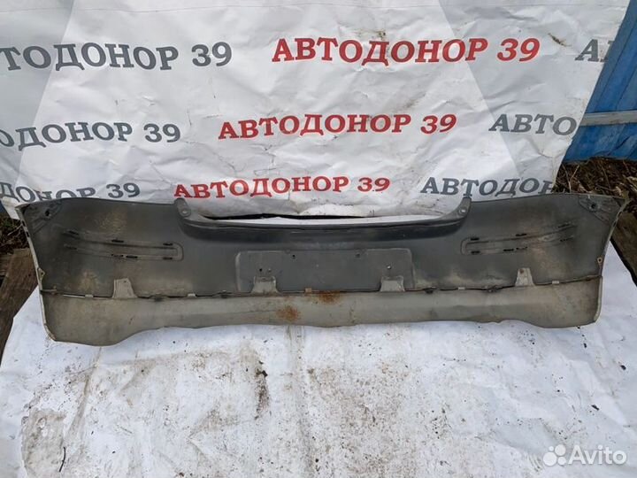 Бампер задний Toyota Yaris 2001