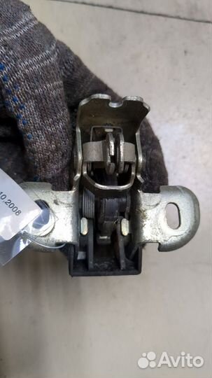 Замок двери правый задний Renault Master